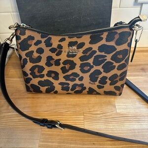 Coach bag, leopard print.